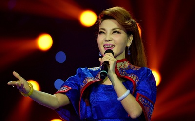 乌兰图雅的写真