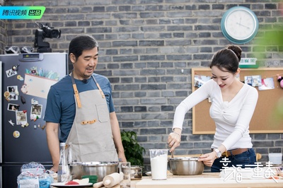 吉娜·爱丽丝的写真