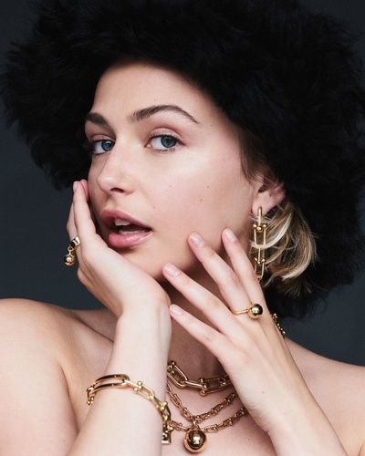 索菲·西蒙特的写真