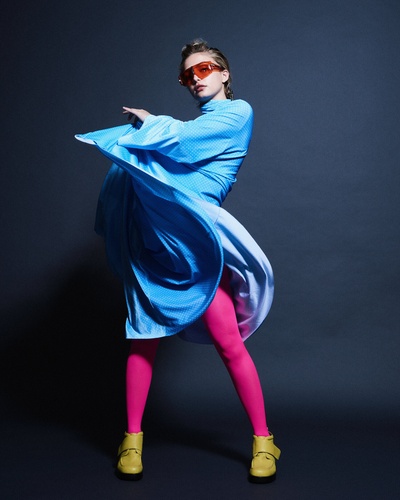 索菲·西蒙特的写真