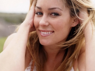 劳伦·康拉德的写真