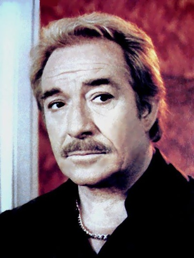 乌戈·托尼亚齐的写真