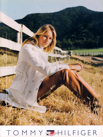 卡罗莱娜·科库娃的写真