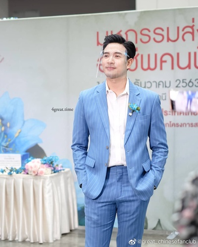 瓦凌通·帕哈甘的写真