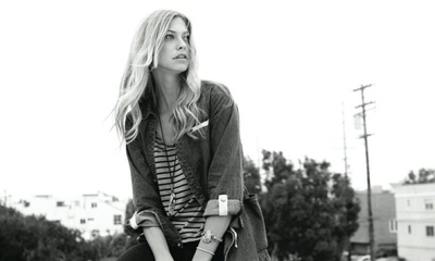 梅特兰·麦康奈尔的写真