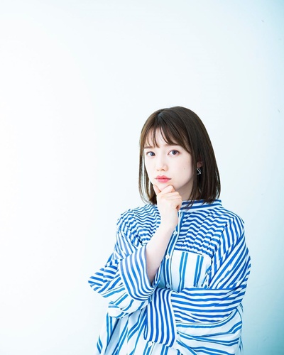 弘中绫香的写真