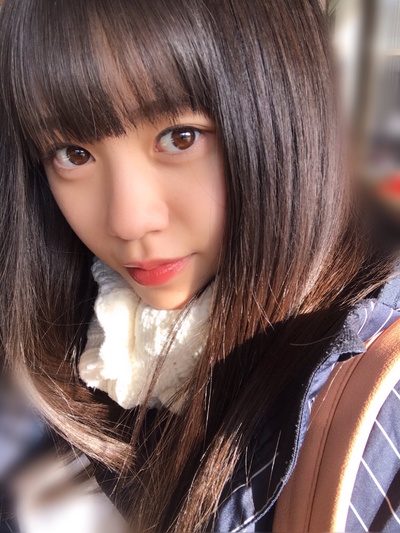 阿部菜菜实的写真