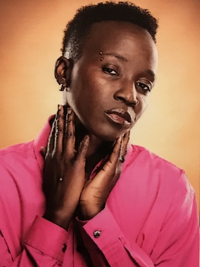 施奎塔·詹姆斯的写真