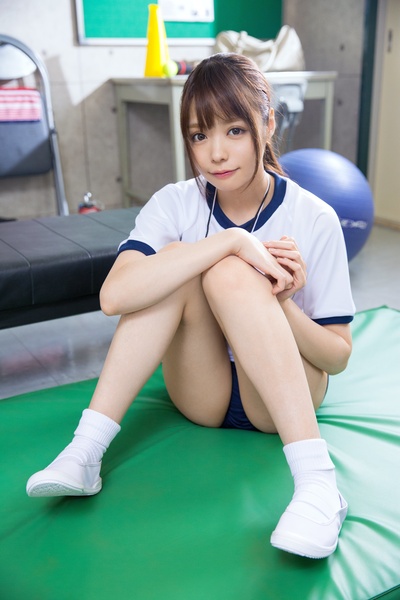 凰香奈芽的写真-凰かなめ