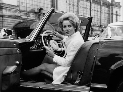 妲歌玛·拉桑德的写真