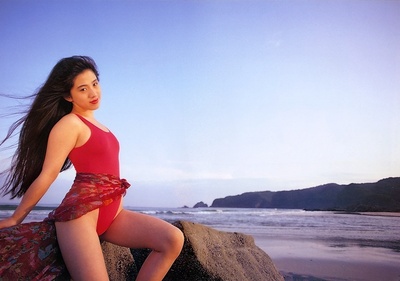 小峰佳世的写真