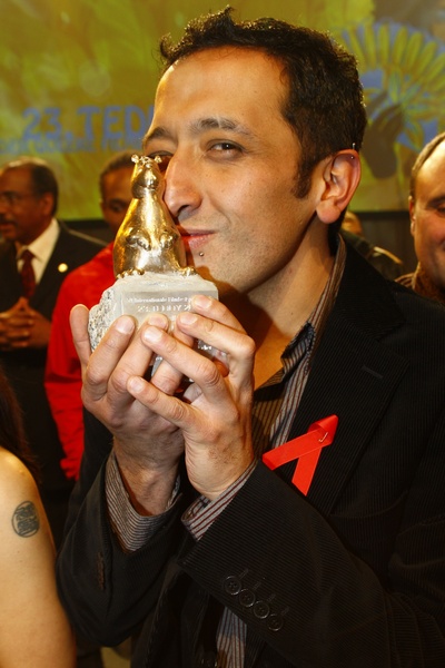 朱利安·赫南德兹的写真