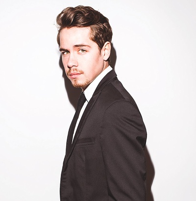 门罗·钱伯斯的写真