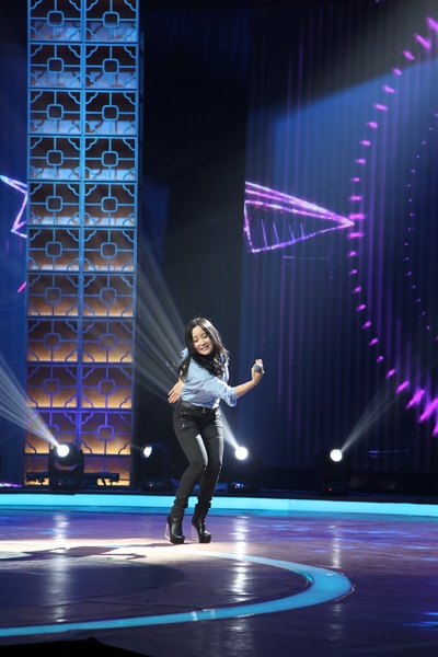 斯琴格日乐的写真