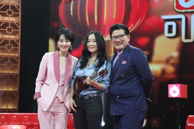 斯琴格日乐的写真