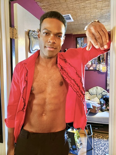 Kourtney Brown的写真