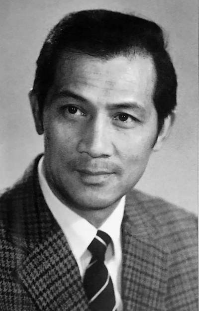 郑嘉森的写真-https://xw.qq.com/cm...