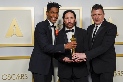 特伦特·雷诺的写真