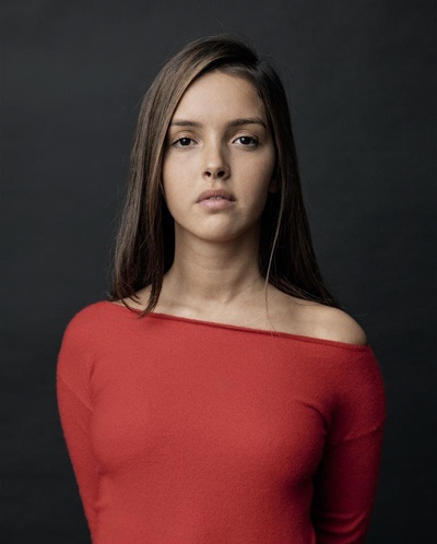 琳娜·库德里的写真