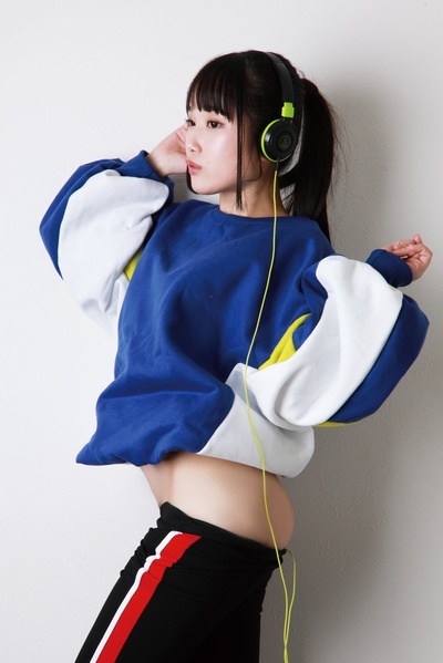 宫崎绫的写真-宮崎あや