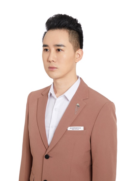 孔雀哥哥的写真-孔雀哥哥模卡