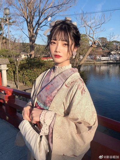 新谷姬加的写真