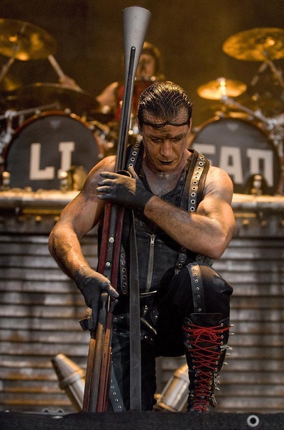 铁尔·林德曼的写真