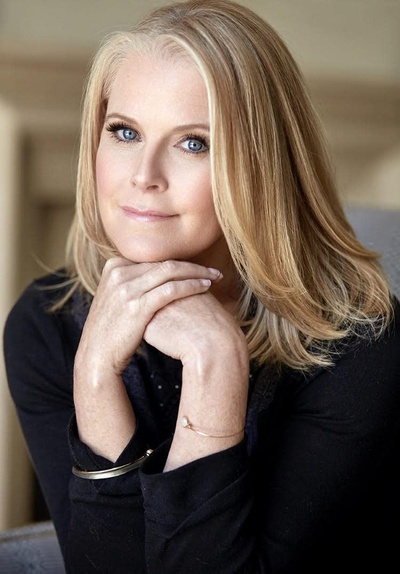 玛伊芙·奎因兰的写真