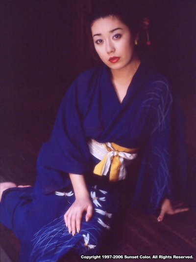 藤崎彩花的写真