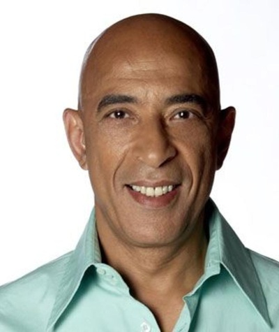 努尔丁·法拉西的写真