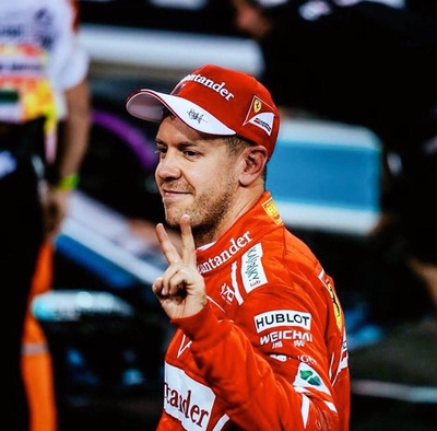 塞巴斯蒂安·维特尔的写真