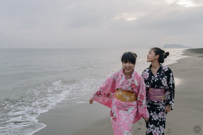 苼楠塔茬·塔纳潘披散的写真-素颜写真。