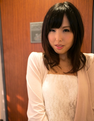 横山夏希的写真