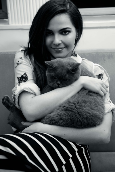 泰娜·毛勒的写真-Tainá Müller