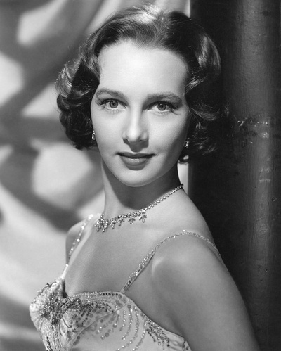 泰娜·伊尔格的写真