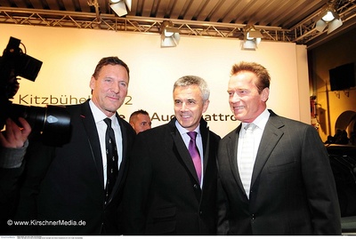 拉尔夫·莫勒的写真-莫勒和州长应该是因为...