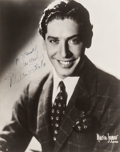 米尔顿·伯利的写真