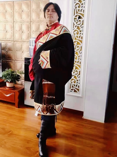 娘格才让的写真