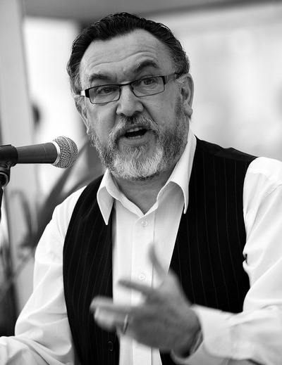 巴瑞·普维斯的写真