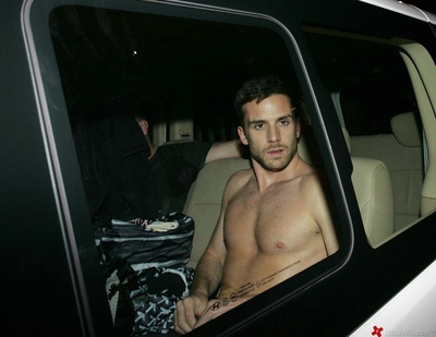 盖伊·贝瑞曼的写真-Guy is watching you