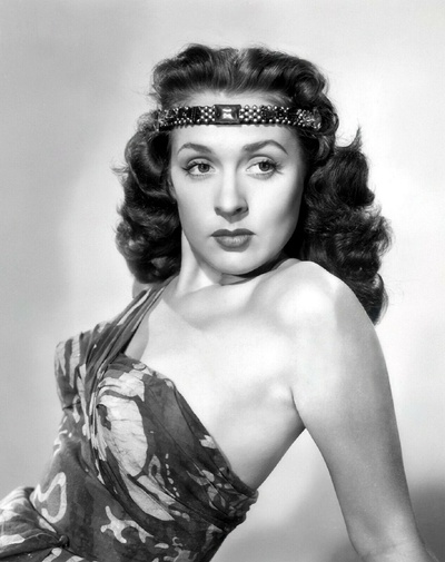 爱琳娜·弗杜戈的写真-The Lost Tribe (1949)