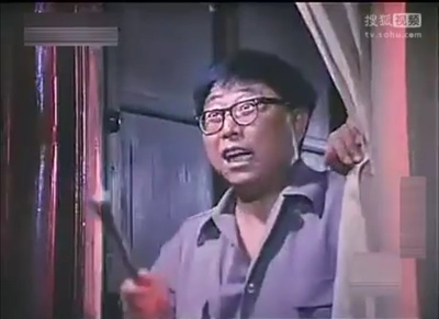 于杰的写真-《飞来的女婿》胖导演