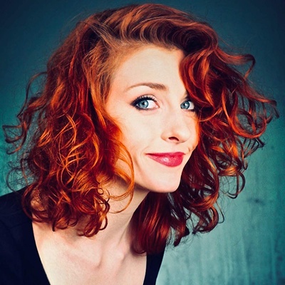 苏珊妮·拉切塞斯的写真