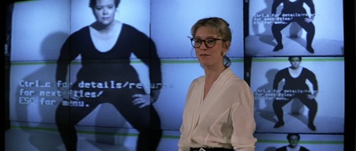 卡罗琳·布利斯的写真-The Living Daylights