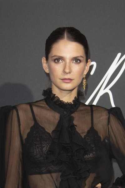 约瑟芬·约比的写真