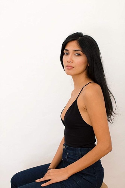 希娜·阿卜杜拉的写真