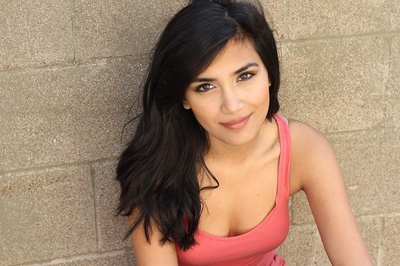 希娜·阿卜杜拉的写真