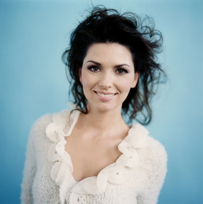 仙妮娅·唐恩的写真