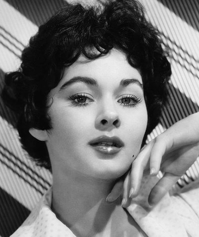 马拉·英格丽什的写真