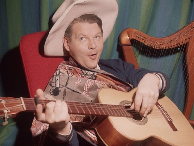 班尼·黑尔的写真